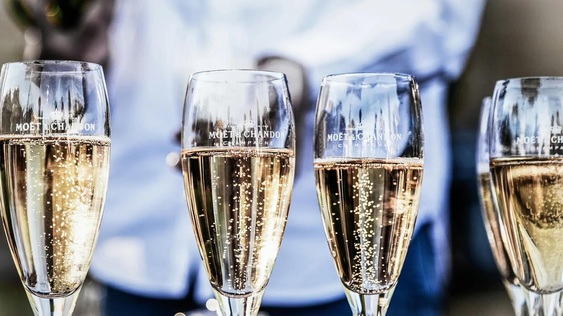 Champagne service tray